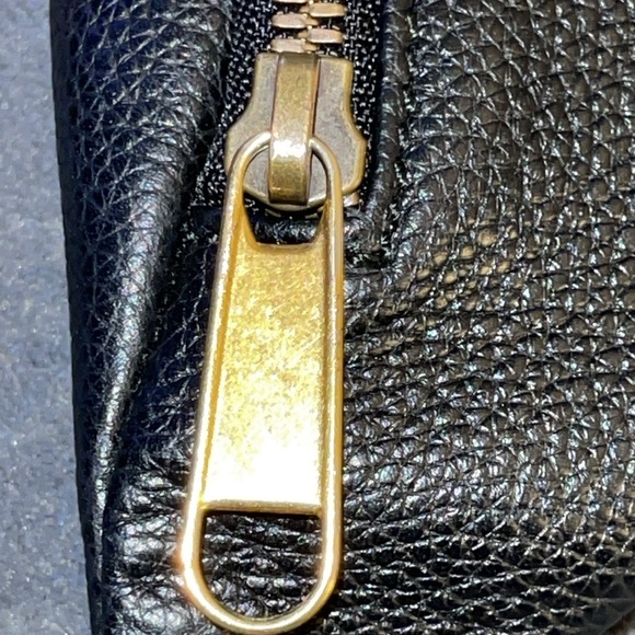 🍎SOLD🍎Gucci black leather belt bag excellent condition green n red strap - Picture 10 of 17